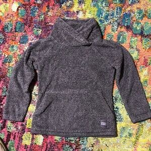 Oneil pullover, sweatshirt. Size medium